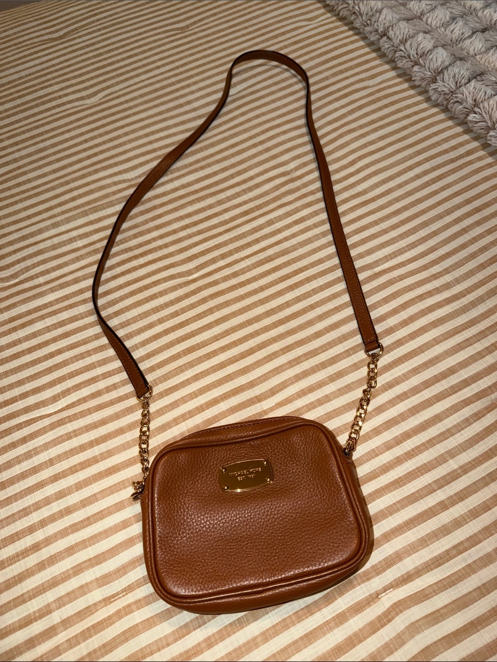 Michael Kors Tan Pebbled Leather Small Jet Set Camera Bag